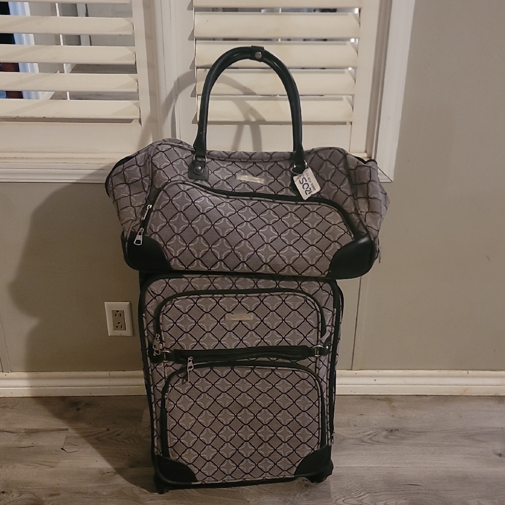 Luggage Set Nine West Quality Large Suitcase & Carryon